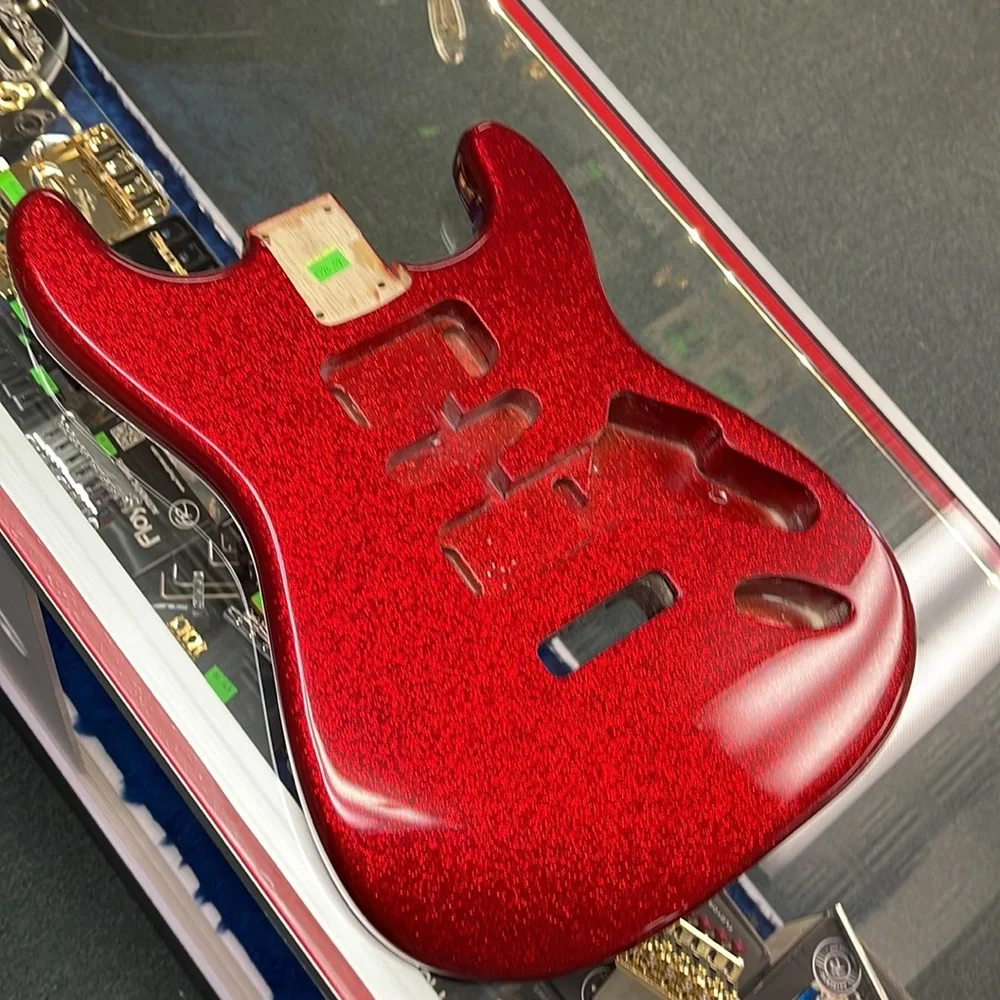 Red sparkle guitar body Mighty Might brand - Picture 2 of 3